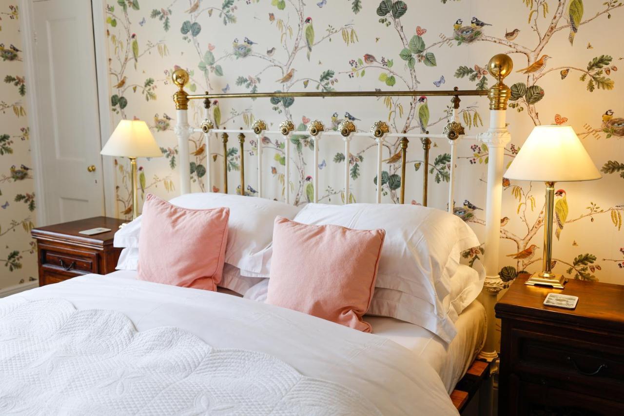 Bed and Breakfast The Waltons Dorking Exterior foto